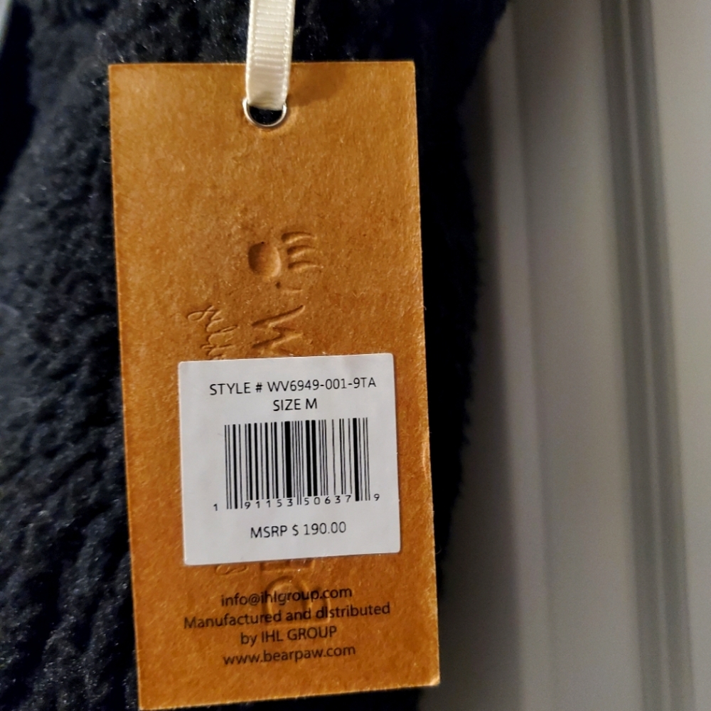 BearPaw Vest Retail $190 NWT Ptp21.5" - Picture 2 of 10